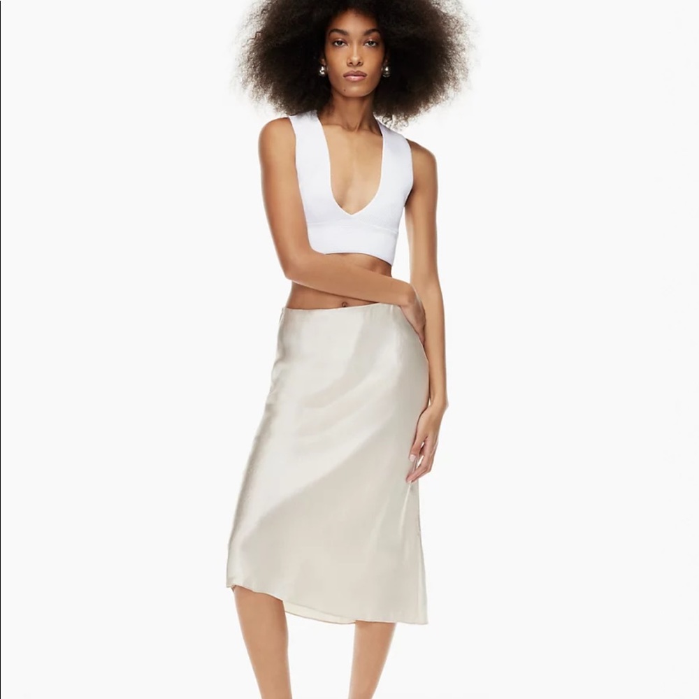 Babaton sculpt knit Deep V Tank